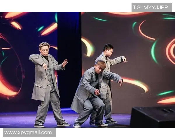 李伟的街舞人生:从热爱到职业的心路历程与成长分享